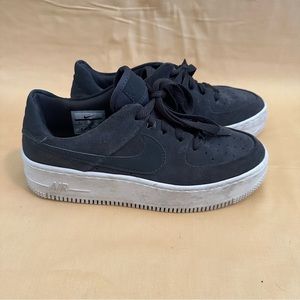 Platform Air Force 1’s AF1s